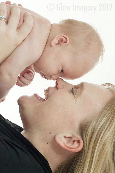 Kansas City photographer does a Mother and Baby portrait