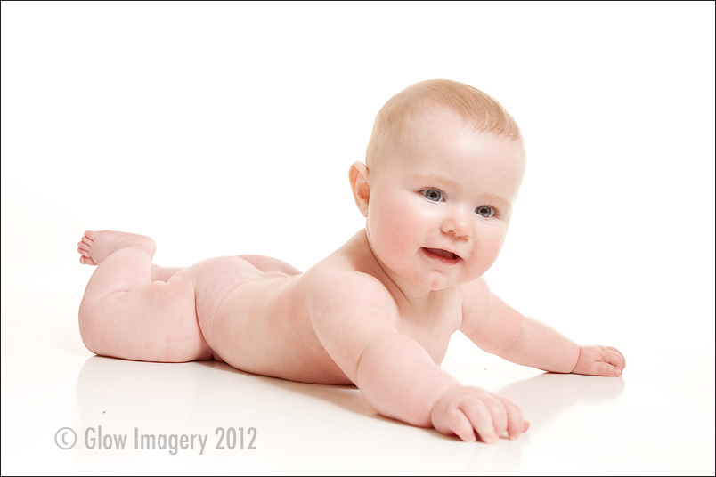 Kansas City baby photographer iamge of six month old baby girl.