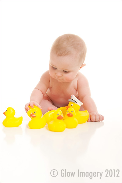 Kansas City baby photographer iamge of six month old baby girl.