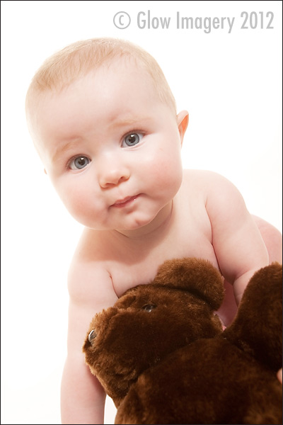 Kansas City baby photographer iamge of six month old baby girl.