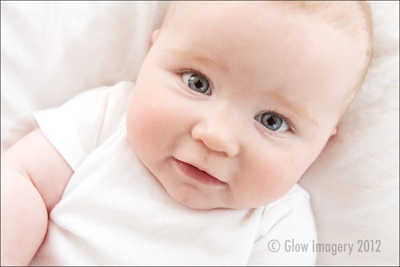 Kansas City baby photographer iamge of six month old baby girl.